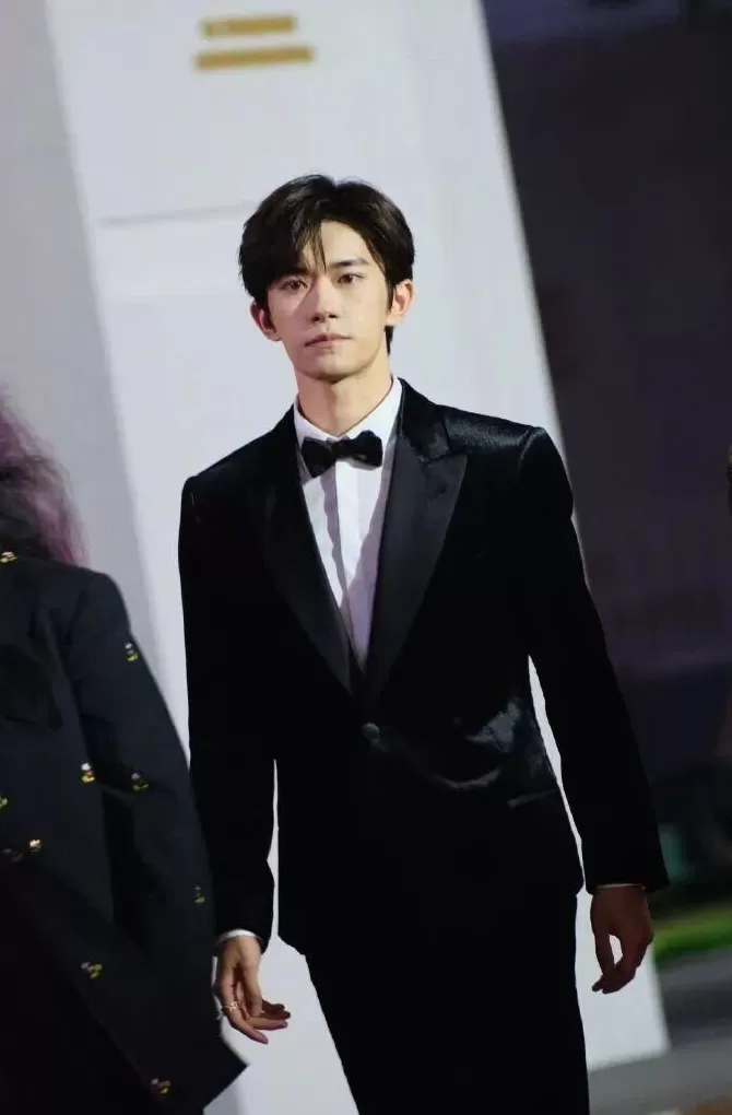 金鸡奖获奖全名单！易烊千玺、宋佳分获最佳男、女主角奖-第1张图片-