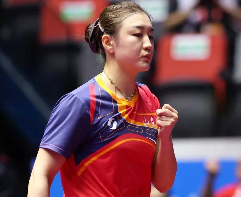 争议！何卓佳赛点被罚张超惹质疑，陈梦朱雨玲被传高科技“作弊”-第6张图片-