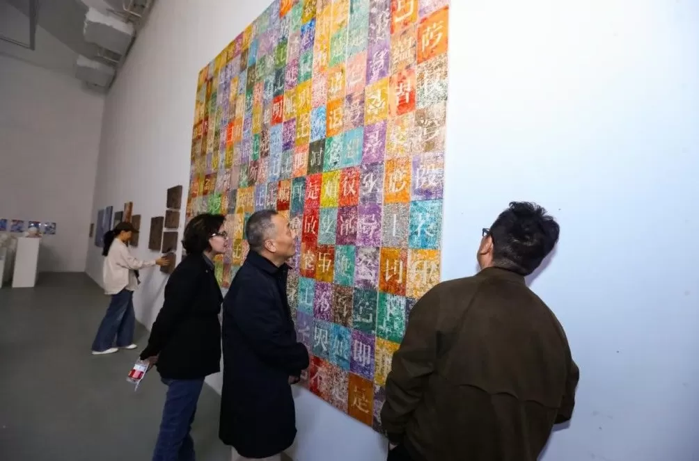 致敬冯纪忠先生，“呈现与消解”设计艺术展在沪开幕-第2张图片-