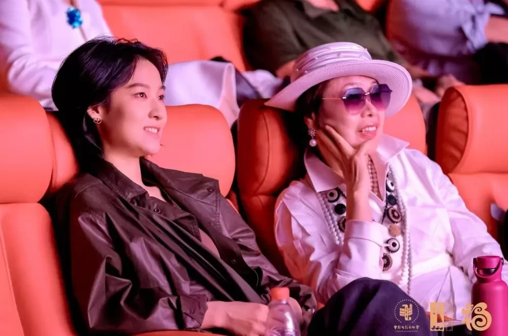 福建戏曲电影《双蝶扇》获金鸡奖，年轻团队如何打造国风审美-第5张图片-