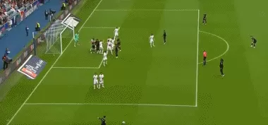 体坛联播｜葡萄牙屠杀弱旅晋级，哈兰德双响送意大利去附加赛-第2张图片-