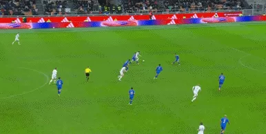 体坛联播｜葡萄牙屠杀弱旅晋级，哈兰德双响送意大利去附加赛-第14张图片-