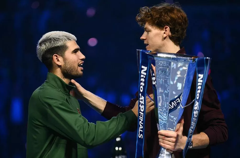 体坛联播｜葡萄牙屠杀弱旅晋级，哈兰德双响送意大利去附加赛-第21张图片-