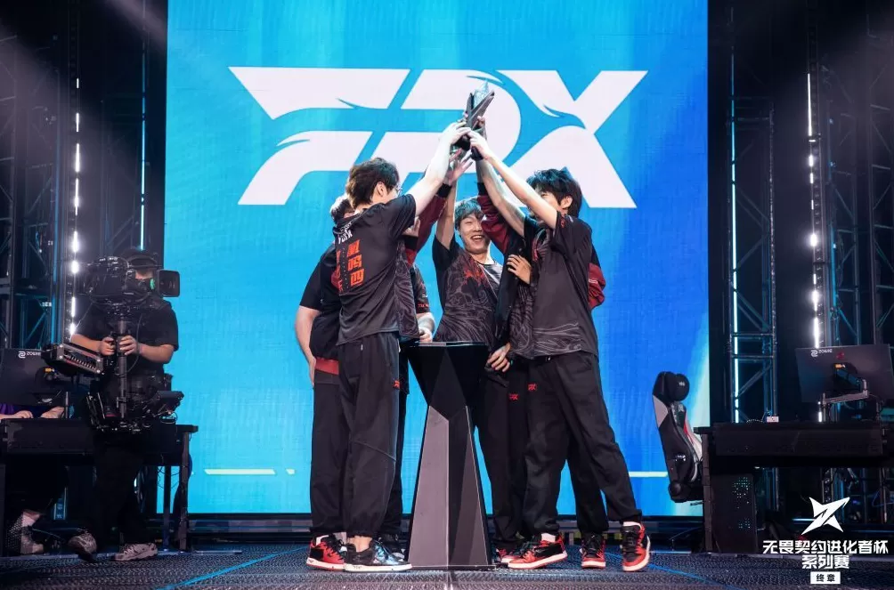 体坛联播｜葡萄牙屠杀弱旅晋级，哈兰德双响送意大利去附加赛-第24张图片-