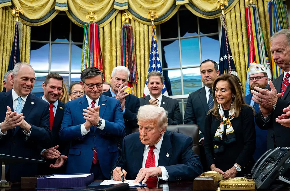 一周图片｜神二十航天员成功着陆，四川舰开展首次航行试验-第6张图片-