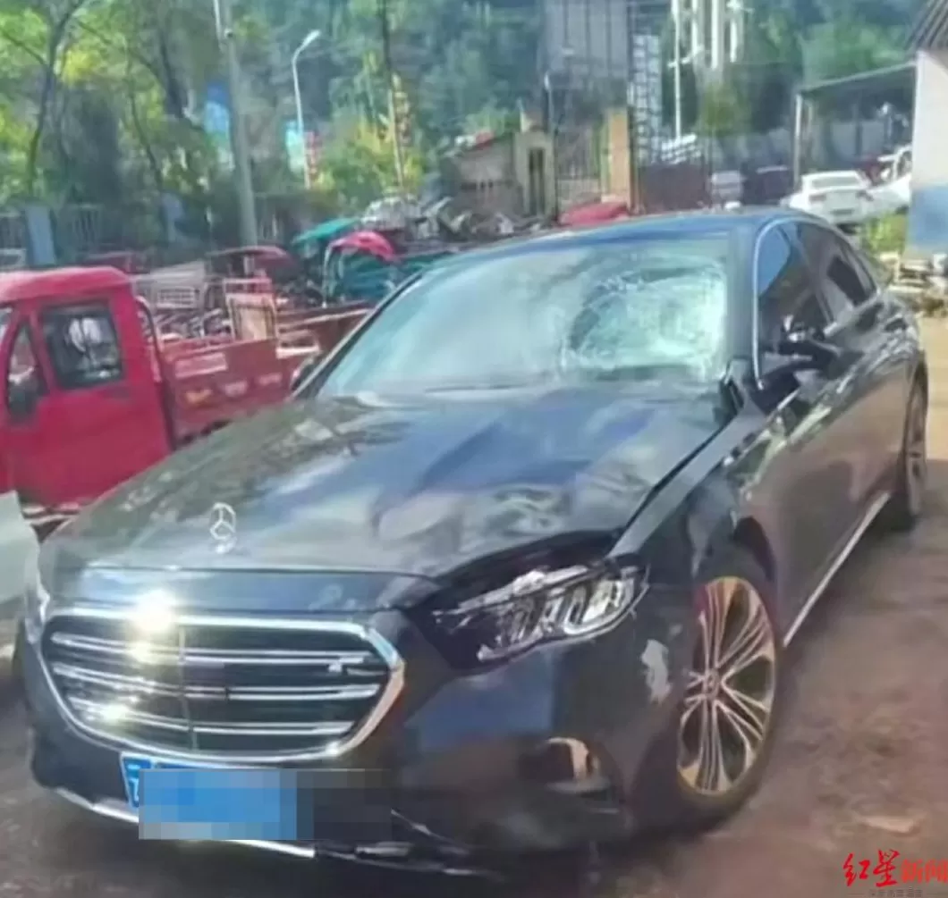 丈夫肇事逃逸被刑拘，网红小英再成焦点，云南寻甸村民：已数月未住村里-第6张图片-