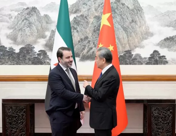 王毅同叙利亚过渡政府外长会谈：中方愿积极考虑参与叙经济重建-第2张图片-