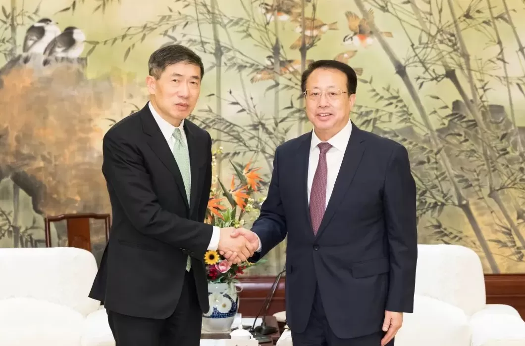 龚正会见联合国副秘书长、联合国开发计划署代理署长徐浩良-第1张图片-