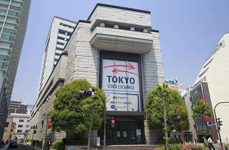 跌势持续，日经225指数收盘下跌3.22%-第1张图片-