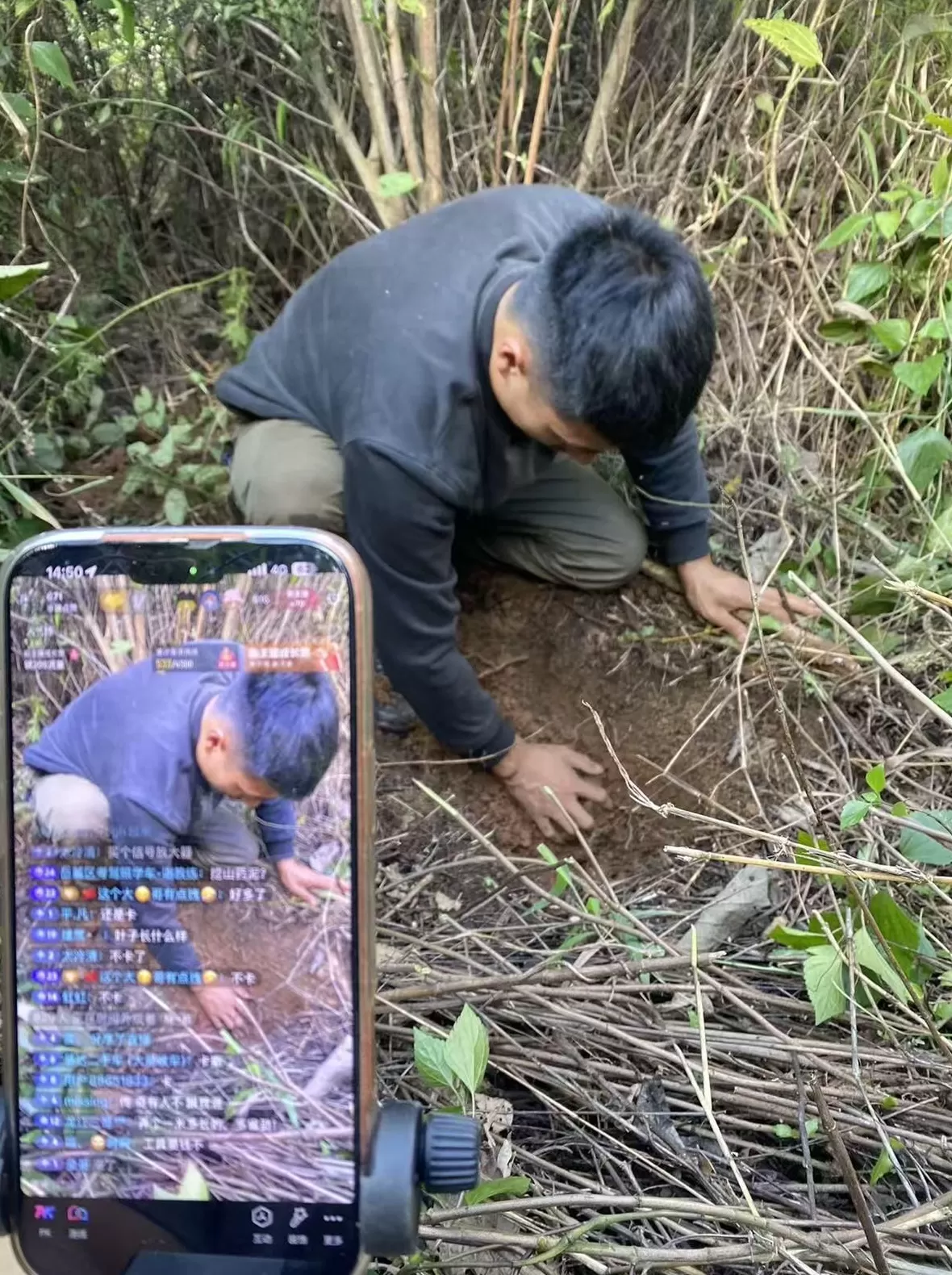 野蛮生长的荒野求生：有人提前找荒山“实习”，有人烫伤数日未被发现-第2张图片-