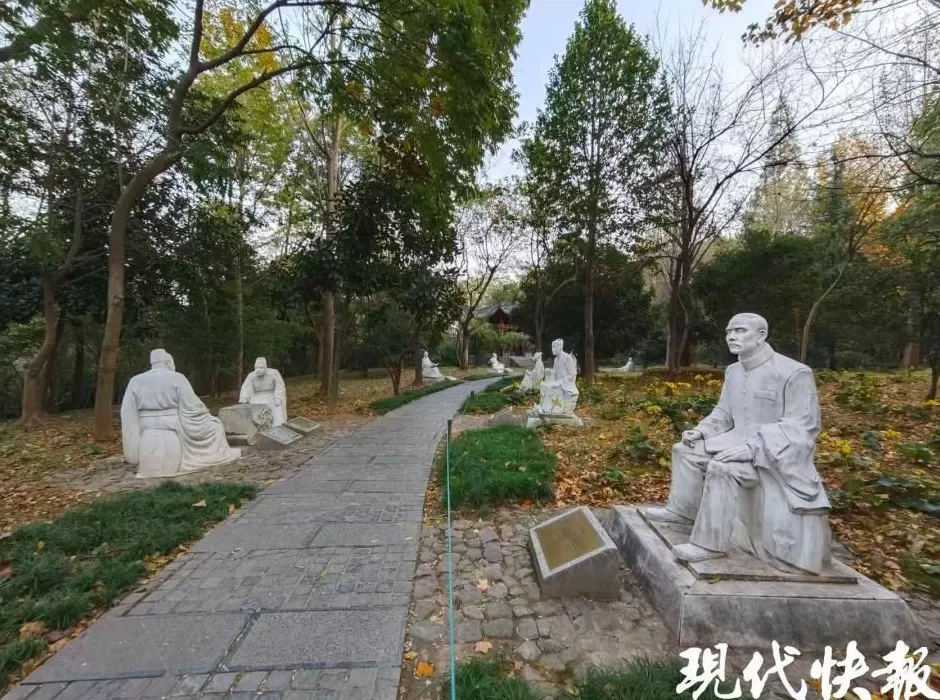 朱元璋介绍牌写错“民生”？南京钟山风景区回应：已拆除重做-第1张图片-