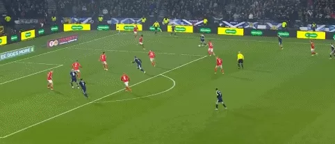 体坛联播｜西班牙比利时直通晋级，苏格兰28年后重返世界杯-第15张图片-