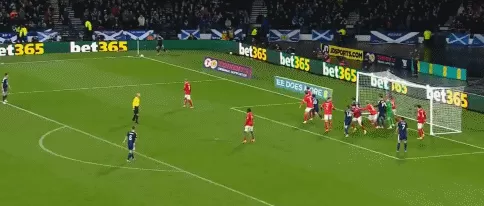 体坛联播｜西班牙比利时直通晋级，苏格兰28年后重返世界杯-第17张图片-