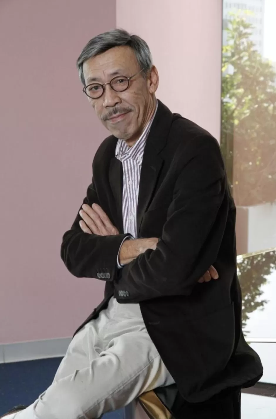 冯淬帆在台湾出殡，周润发送花圈杜琪峰冒雨送别，骨灰安葬在金门-第6张图片-