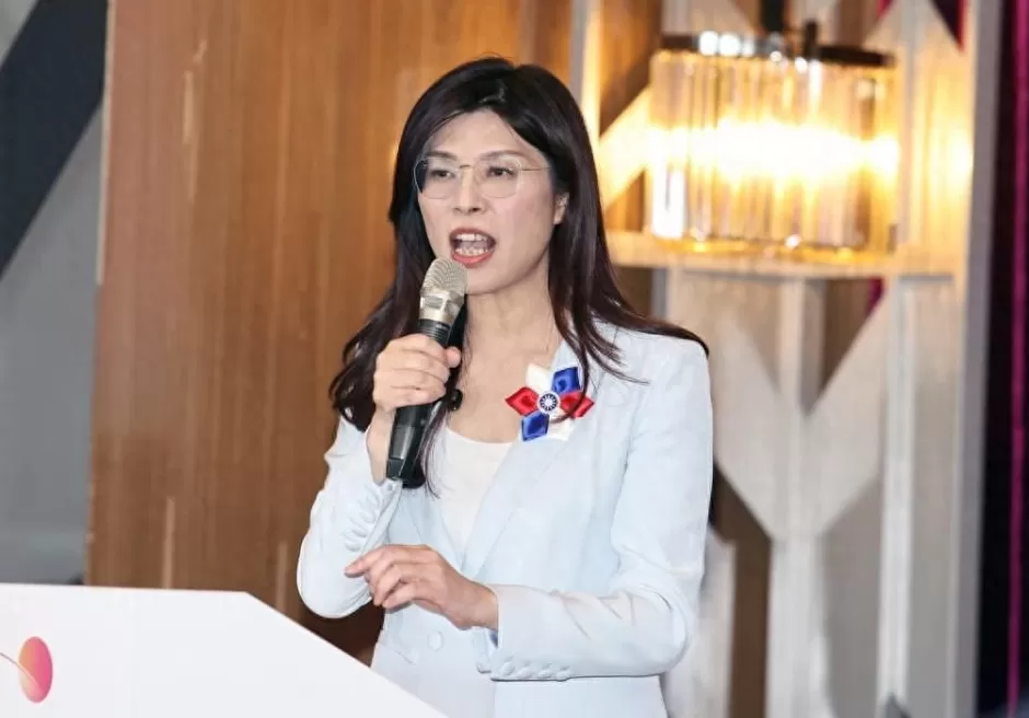 与黄国昌会谈，郑丽文：“蓝加白”无疑是台湾主流最新民意-第1张图片-