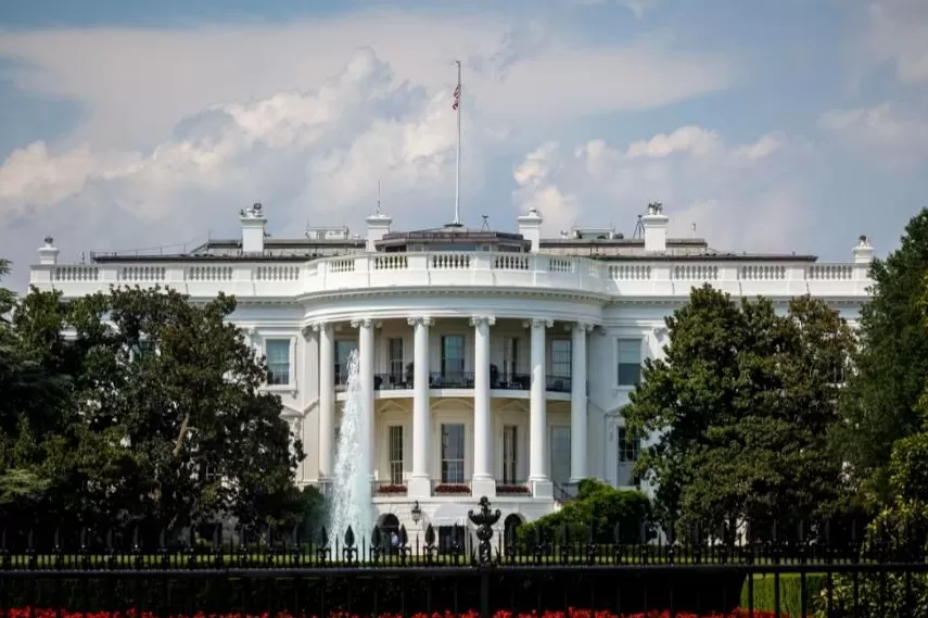 辞去OpenAI董事！哈佛大学前校长卷入爱泼斯坦丑闻，此前他已表态“深感惭愧”-第2张图片-