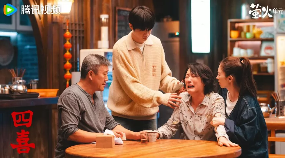 首次担当男主的黄明昊：跟前辈一起演戏收获了很多-第2张图片-