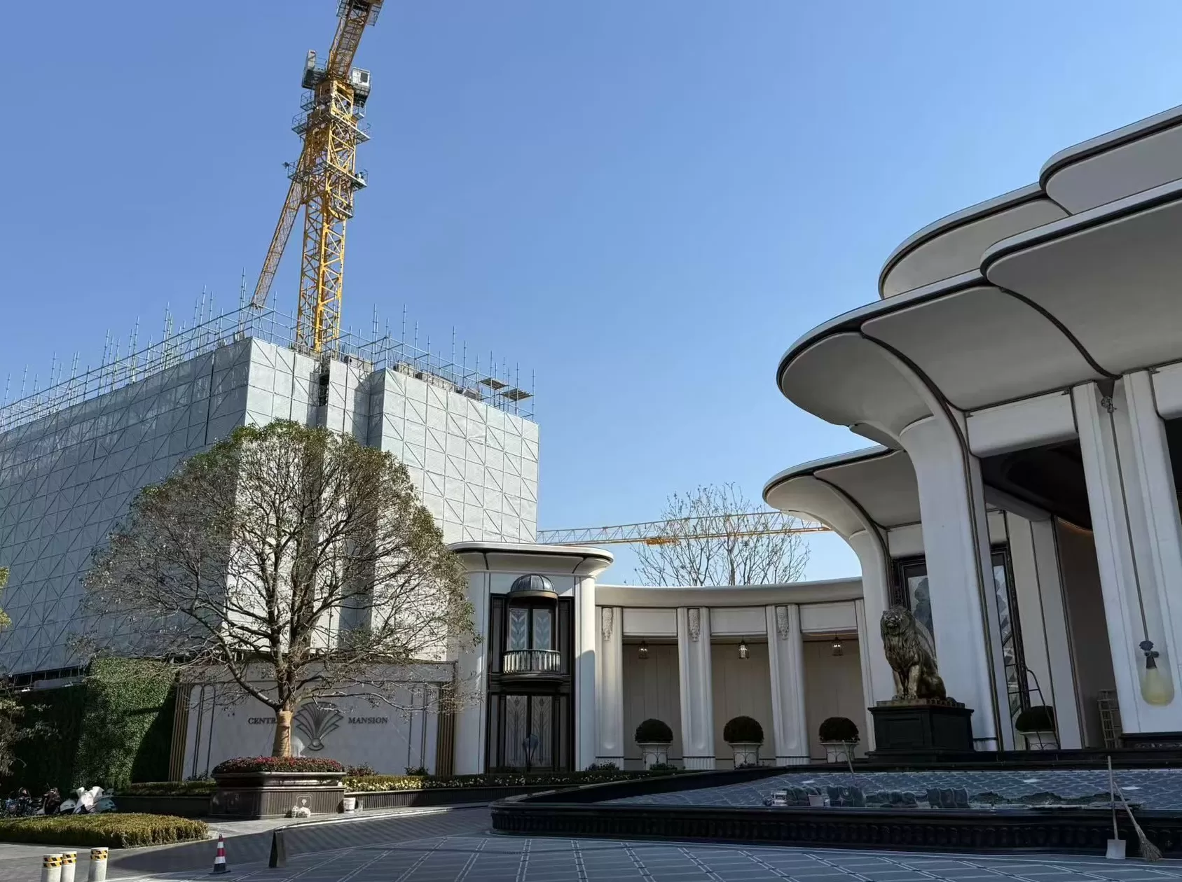 挖来万科前首席营销官，建发“灯塔战略”能否破局突围？-第1张图片-