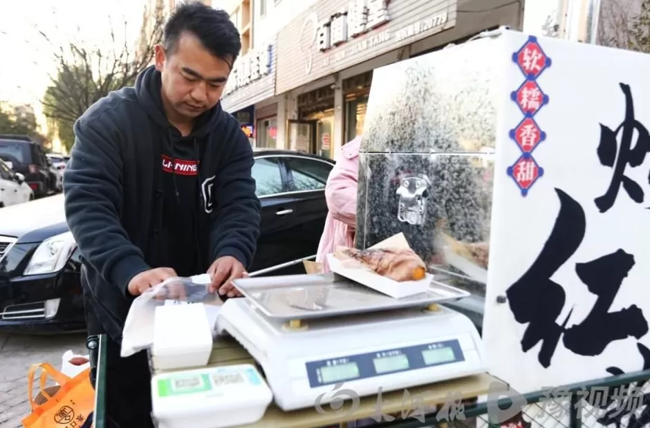 周口“红薯哥”救人后续：婉拒千元现金，网友争相买“好人牌”红薯-第1张图片-