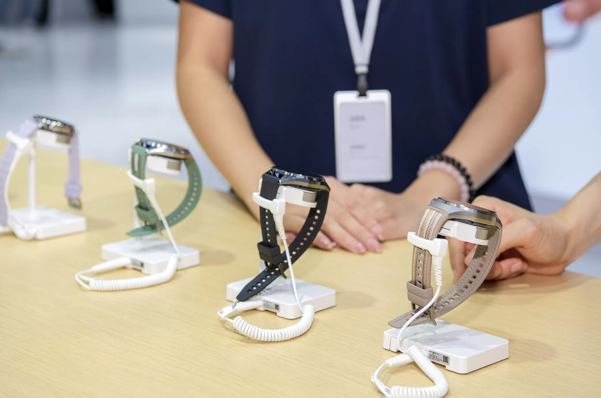 前10月电商成绩单出炉，智能穿戴网上零售额同比增超两成-第1张图片-