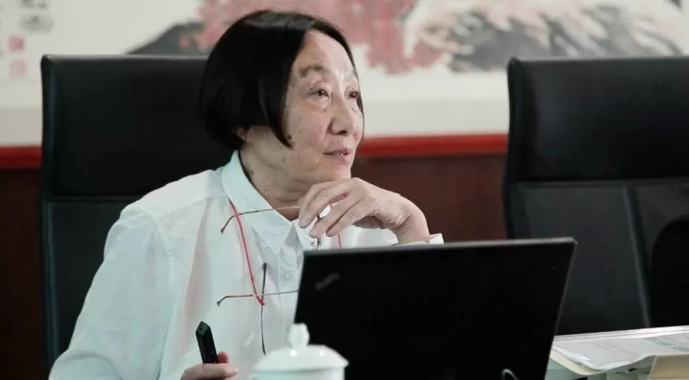 纪念罗点点：七彩树下的那片红叶随风飘逝-第4张图片-