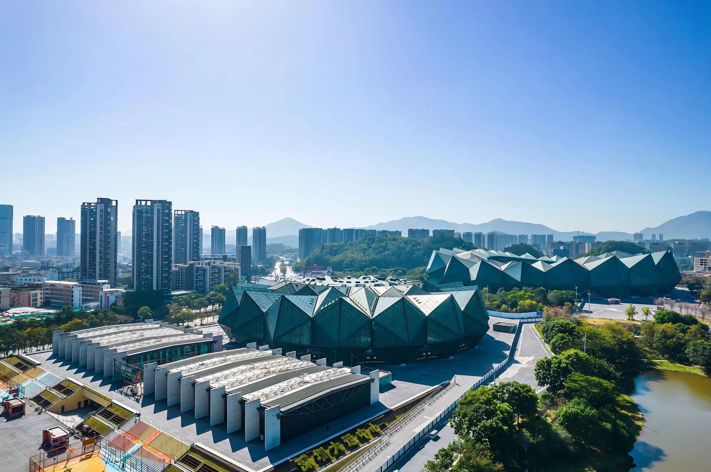 深圳龙岗全面推进“鸿蒙之区”建设：162个场景开放，百亿级投资启动-第1张图片-