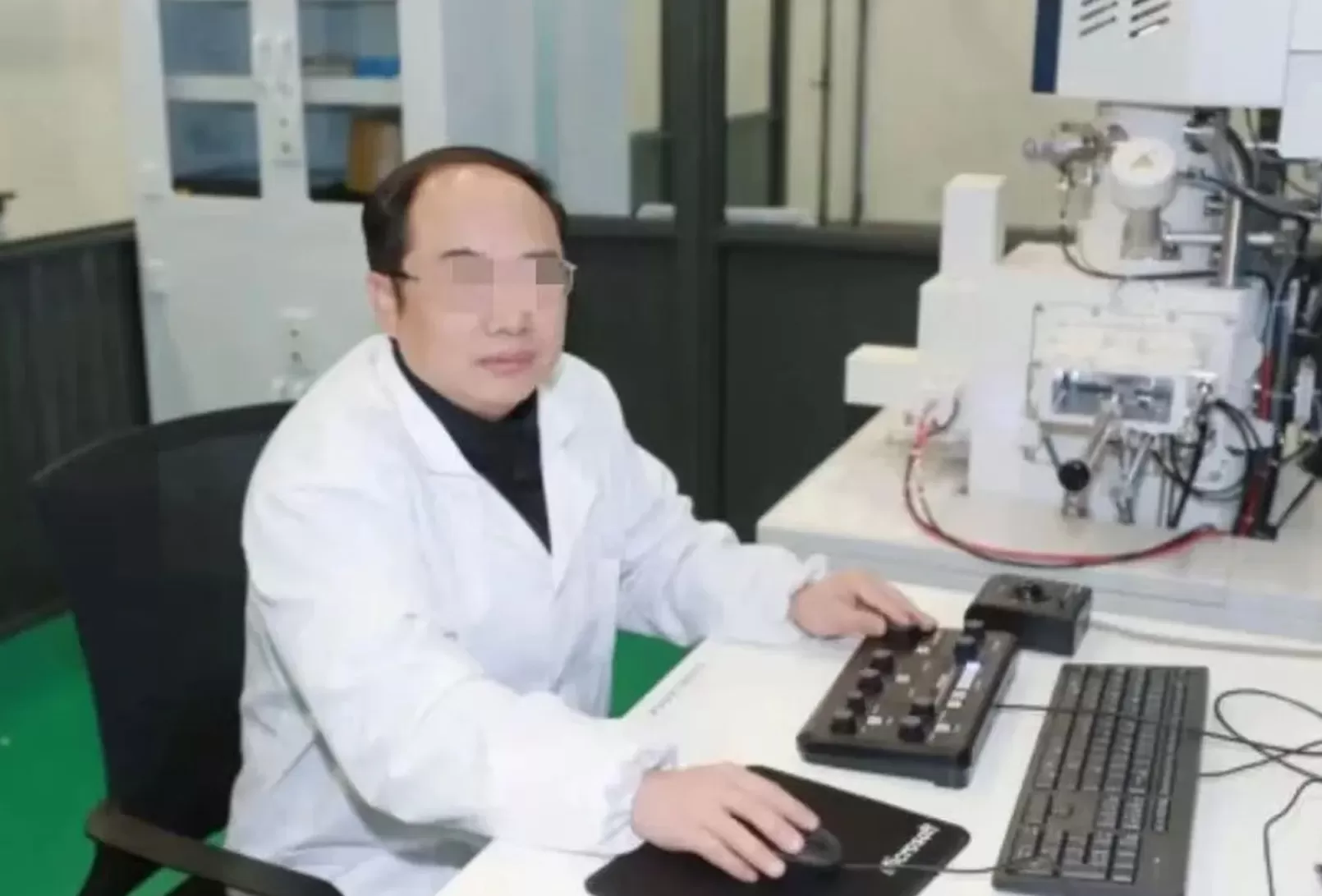 马上评︱南“郭”先生，是怎么在高校里不露馅的？-第1张图片-