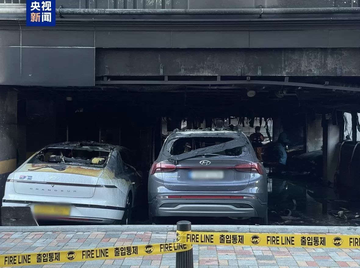 韩国首尔一公寓楼起火，50人因吸入浓烟送医-第1张图片-