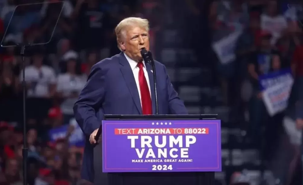 爱泼斯坦档案还藏了什么？从反对到签字，特朗普被自己反噬-第12张图片-