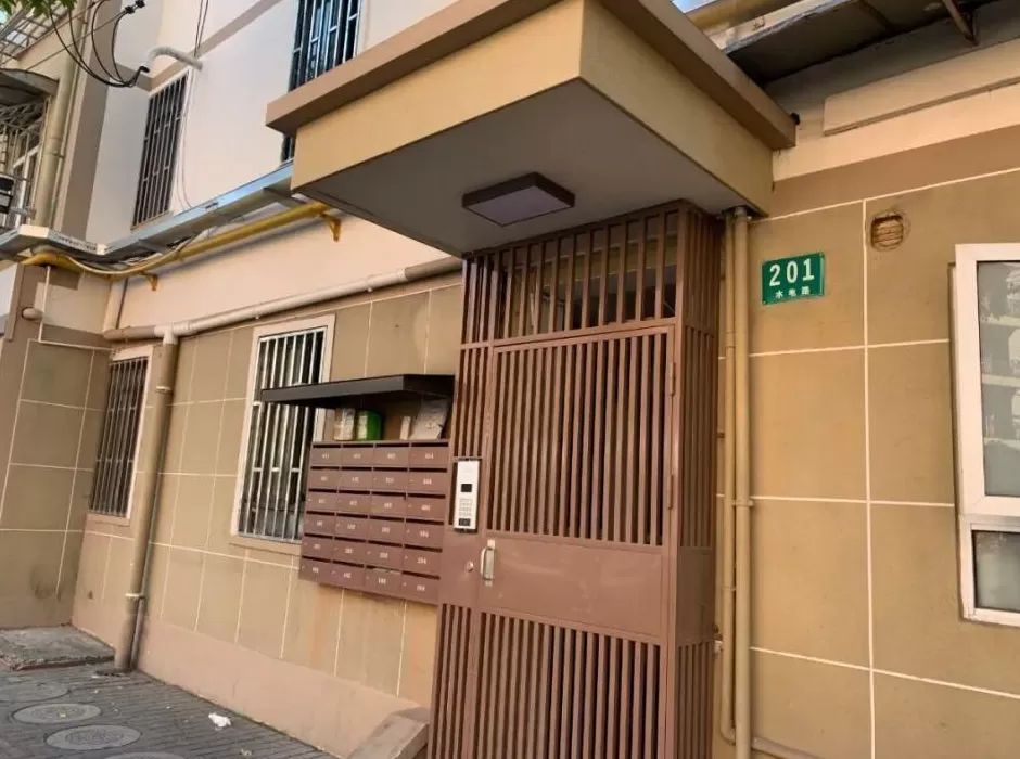 112.5万元捡漏上海一套房？中介：普通人别碰！-第3张图片-