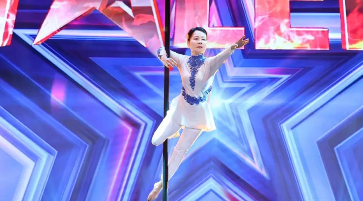 80岁还在钢管上跳芭蕾，这档中老年达人秀太惊艳-第5张图片-