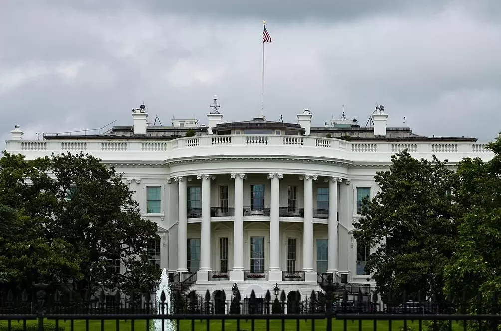 美最高法将开会讨论是否受理限制出生公民权诉讼-第1张图片-