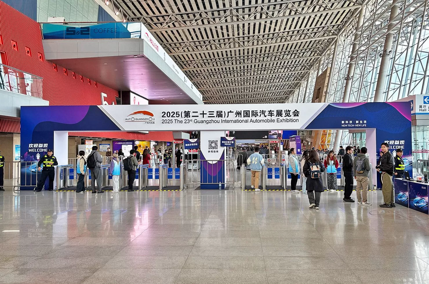 2025广州车展：超豪品牌集体退场，新势力加速分化-第1张图片-