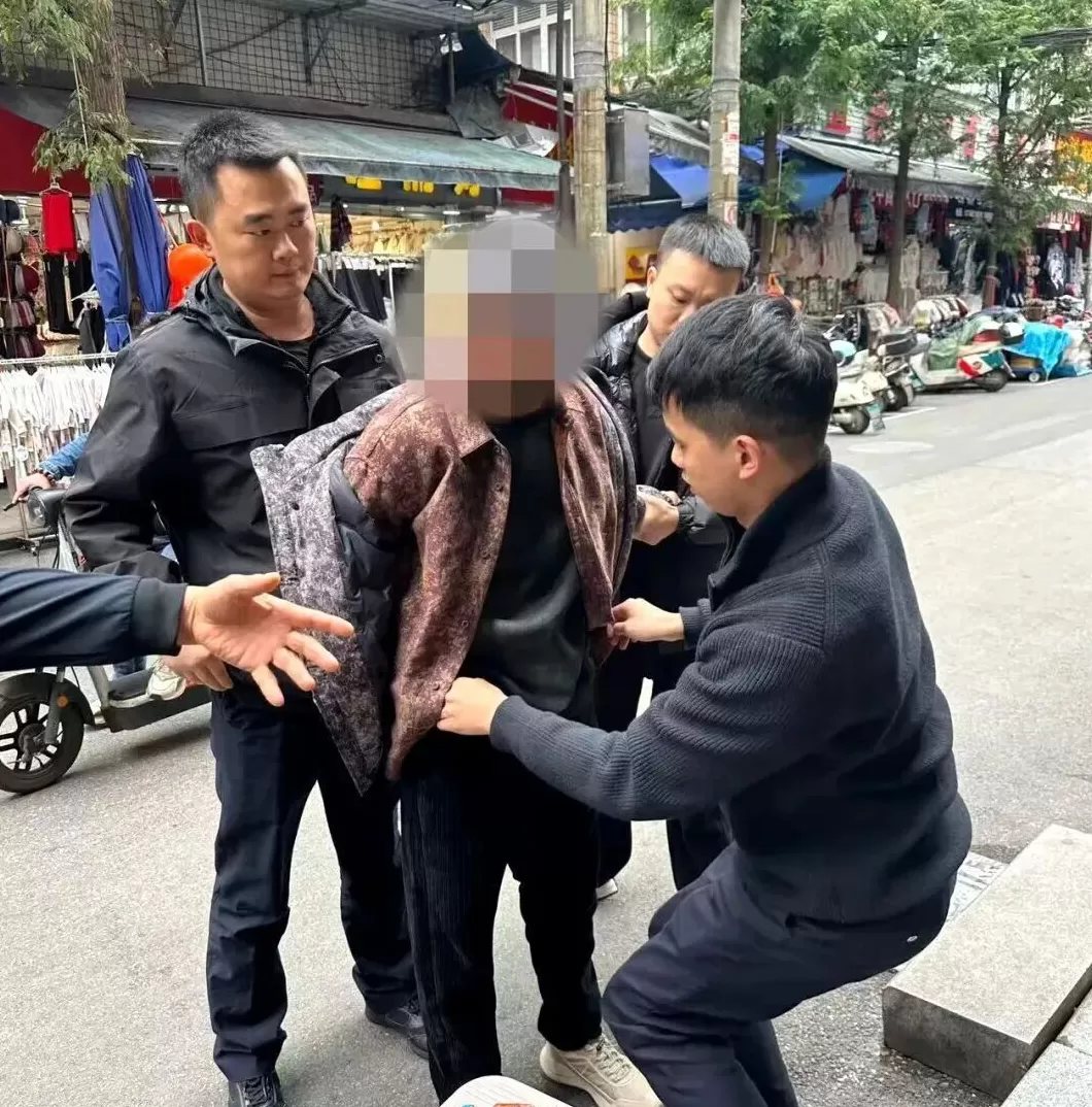 宜宾警方通报一男子入室盗窃：刑满释放后流窜作案，已被抓获-第1张图片-