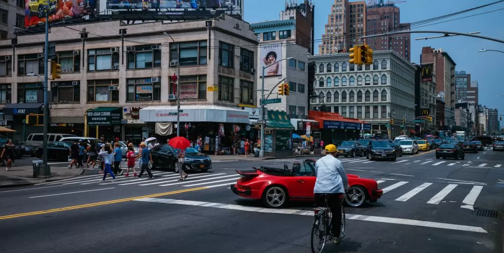 看展览｜他乡的异邦，艺术家惟祺镜头下的唐人街与华人移民-第11张图片-