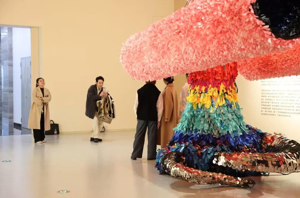 看一场以纸为媒介的“花彩艺术”-第2张图片-