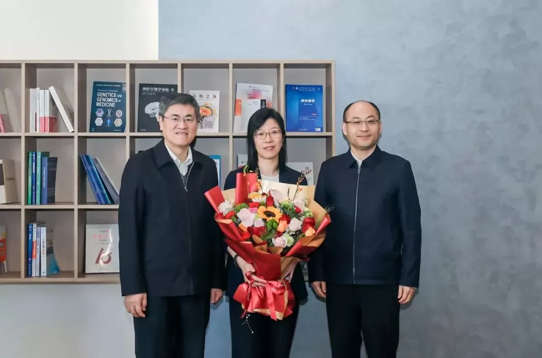 浙江大学等多所高校领导看望本校新当选两院院士-第3张图片-