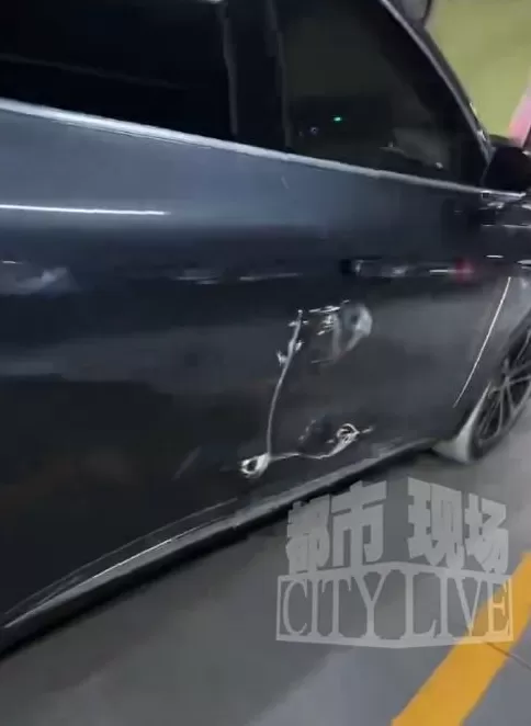 山东临沂两辆华为鸿蒙智行车“遥控泊车”相撞-第2张图片-