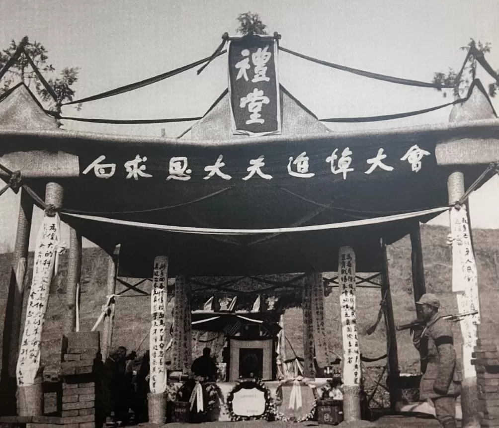 上海站、华东师大都是他亲题,舒同诞辰120周年文献展举行-第10张图片- 上海站、华东师大都是他亲题,舒同诞辰120周年文献展举行-第10张图片-