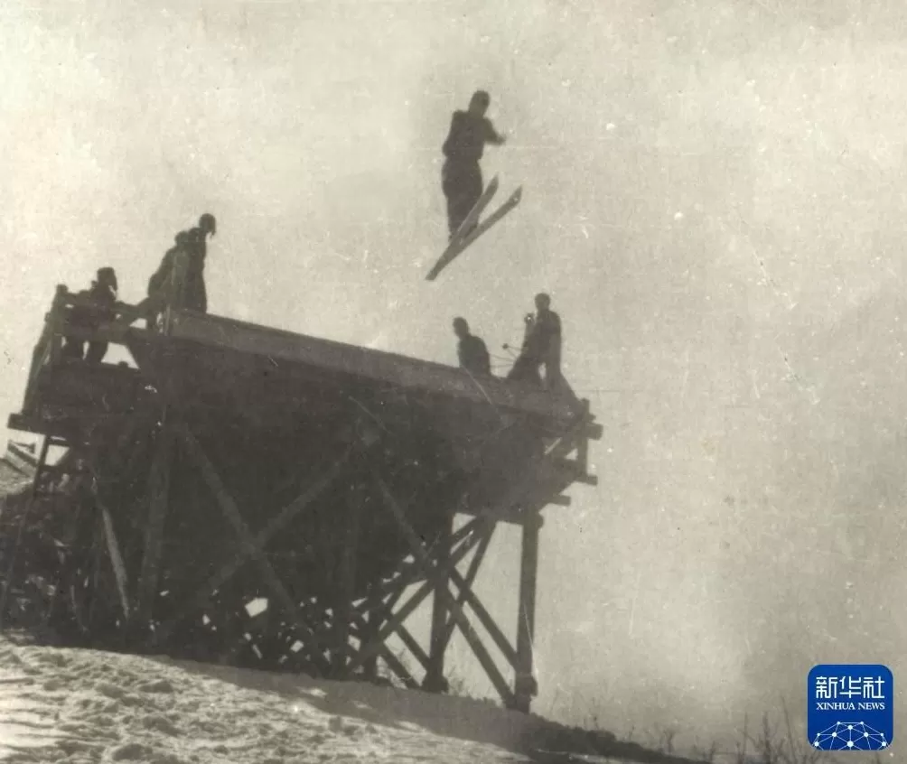 时光相册丨新雪季开启!影像见证中国滑雪“华丽转身”-第13张图片- 时光相册丨新雪季开启!影像见证中国滑雪“华丽转身”-第13张图片-