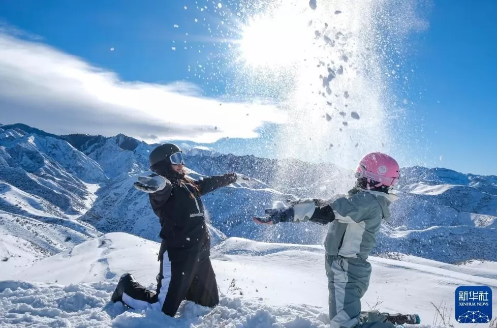时光相册丨新雪季开启!影像见证中国滑雪“华丽转身”-第11张图片- 时光相册丨新雪季开启!影像见证中国滑雪“华丽转身”-第11张图片-