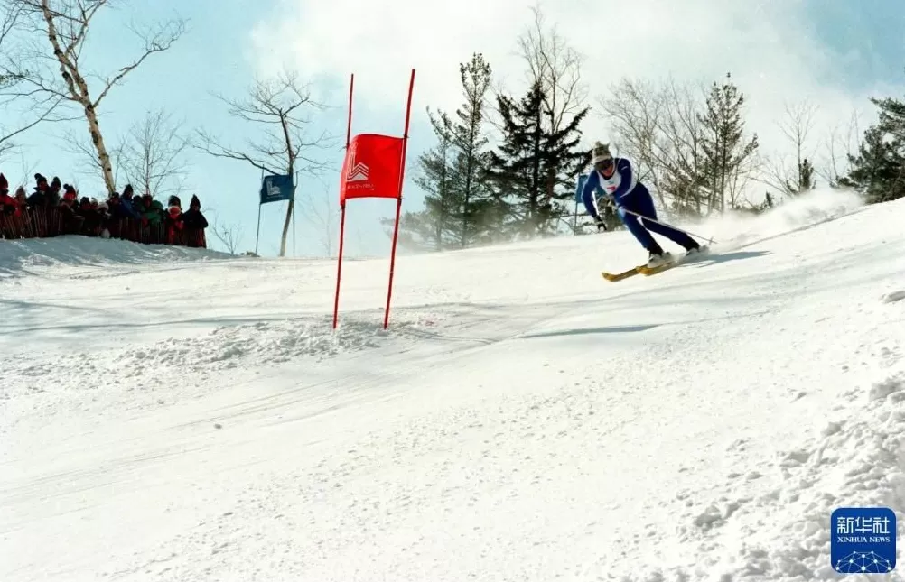 时光相册丨新雪季开启!影像见证中国滑雪“华丽转身”-第14张图片- 时光相册丨新雪季开启!影像见证中国滑雪“华丽转身”-第14张图片-