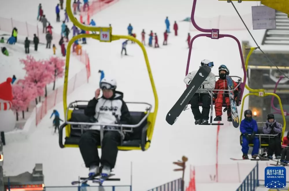 时光相册丨新雪季开启!影像见证中国滑雪“华丽转身”-第31张图片- 时光相册丨新雪季开启!影像见证中国滑雪“华丽转身”-第31张图片-