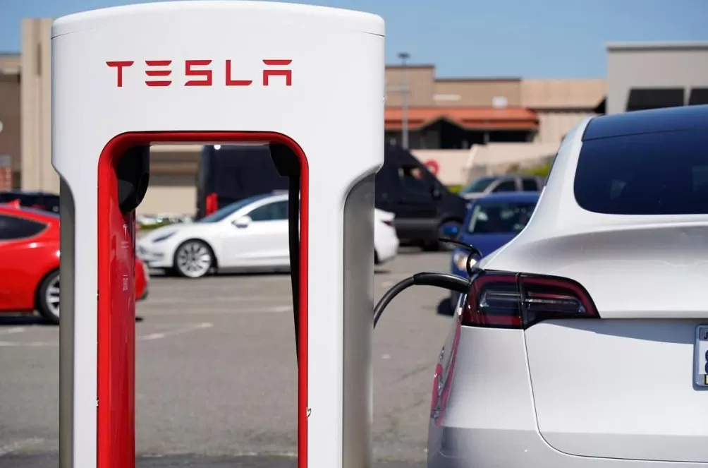 马斯克称将“深度参与”特斯拉芯片设计-第1张图片-