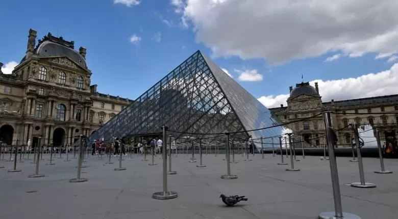 巴黎检方：又有4名卢浮宫劫案关联人员被捕-第1张图片-