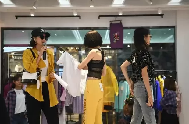 服装电商苦“蹭穿”久矣，七天无理由退货悬了-第1张图片-