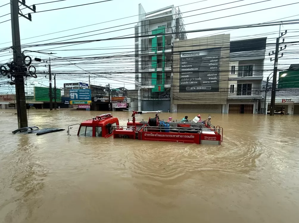 第1现场｜泰国世纪洪水已41死，派出航母救灾-第12张图片-