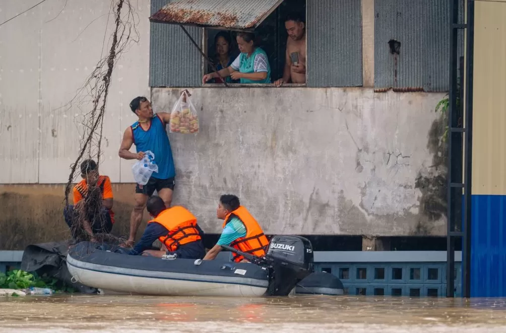 第1现场｜泰国世纪洪水已41死，派出航母救灾-第13张图片-