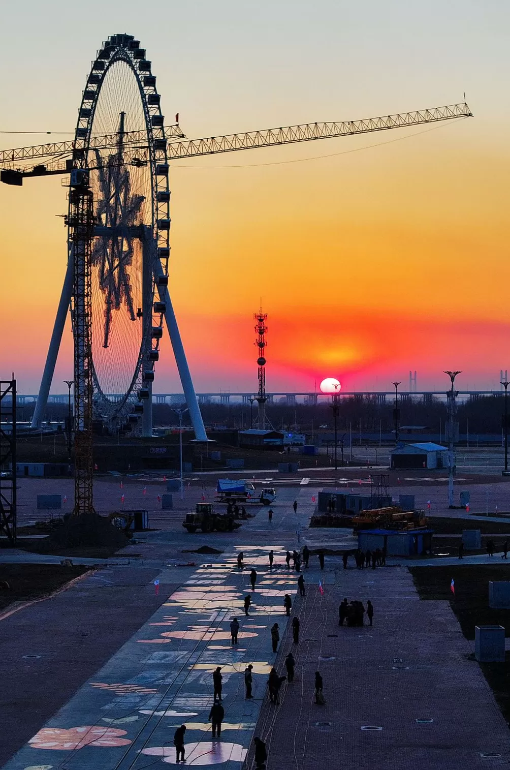 镜头内外｜热雪沸腾！中国冰雪产业冲击万亿大关-第1张图片-