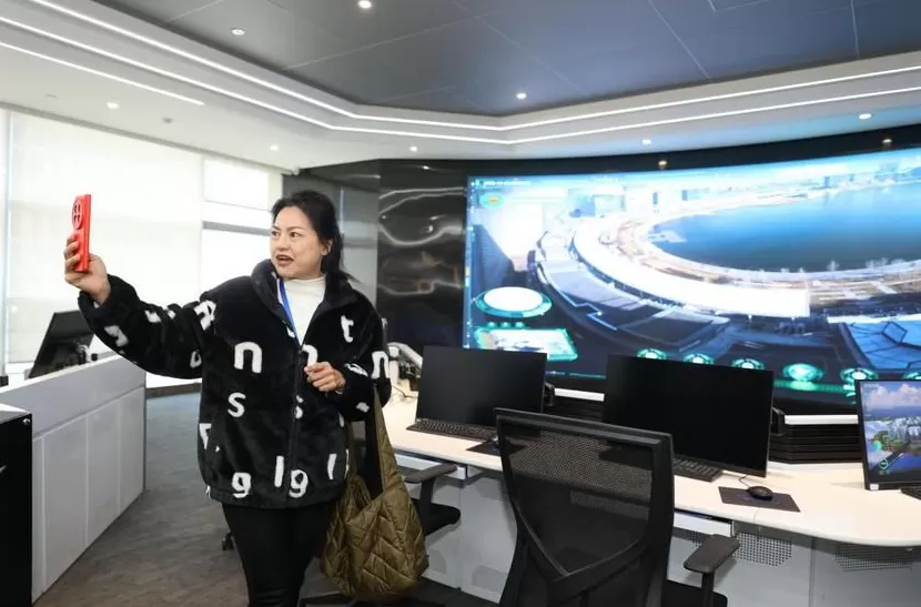 【2025打卡中国】外国网红点赞“Amazing郑州”：在这里看见未来中国的模样-第1张图片-